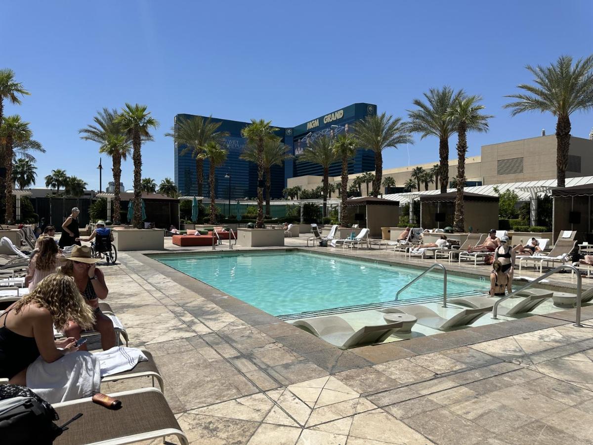 Mgm Signature Deluxe Balcony Strip View Suite ラスベガス エクステリア 写真