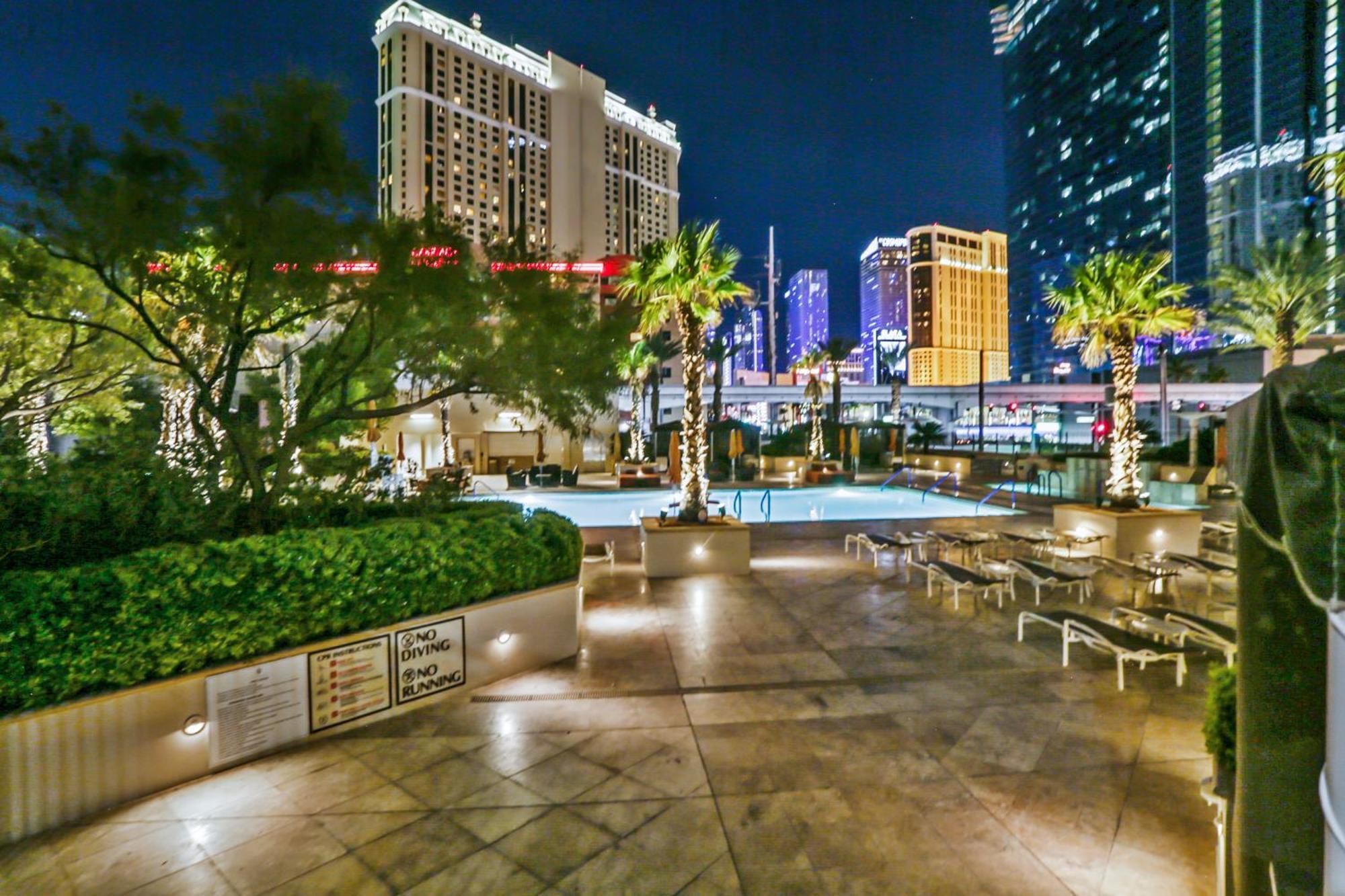 Mgm Signature Deluxe Balcony Strip View Suite ラスベガス エクステリア 写真