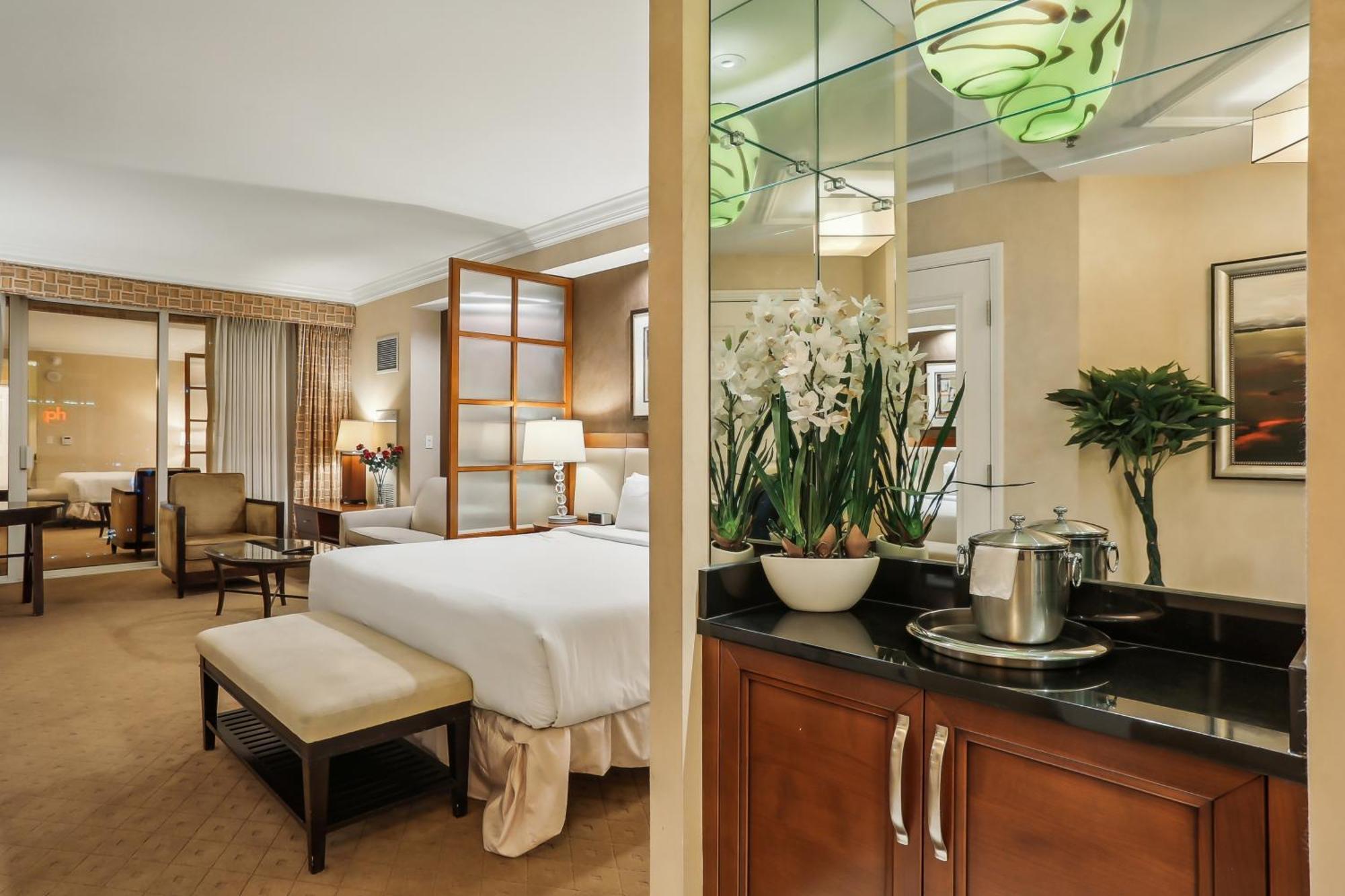 Mgm Signature Deluxe Balcony Strip View Suite ラスベガス エクステリア 写真