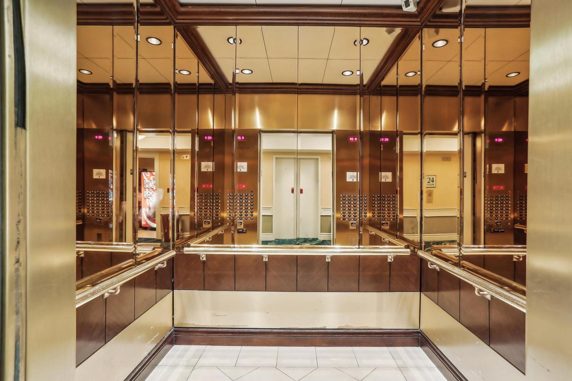 Mgm Signature Deluxe Balcony Strip View Suite ラスベガス エクステリア 写真