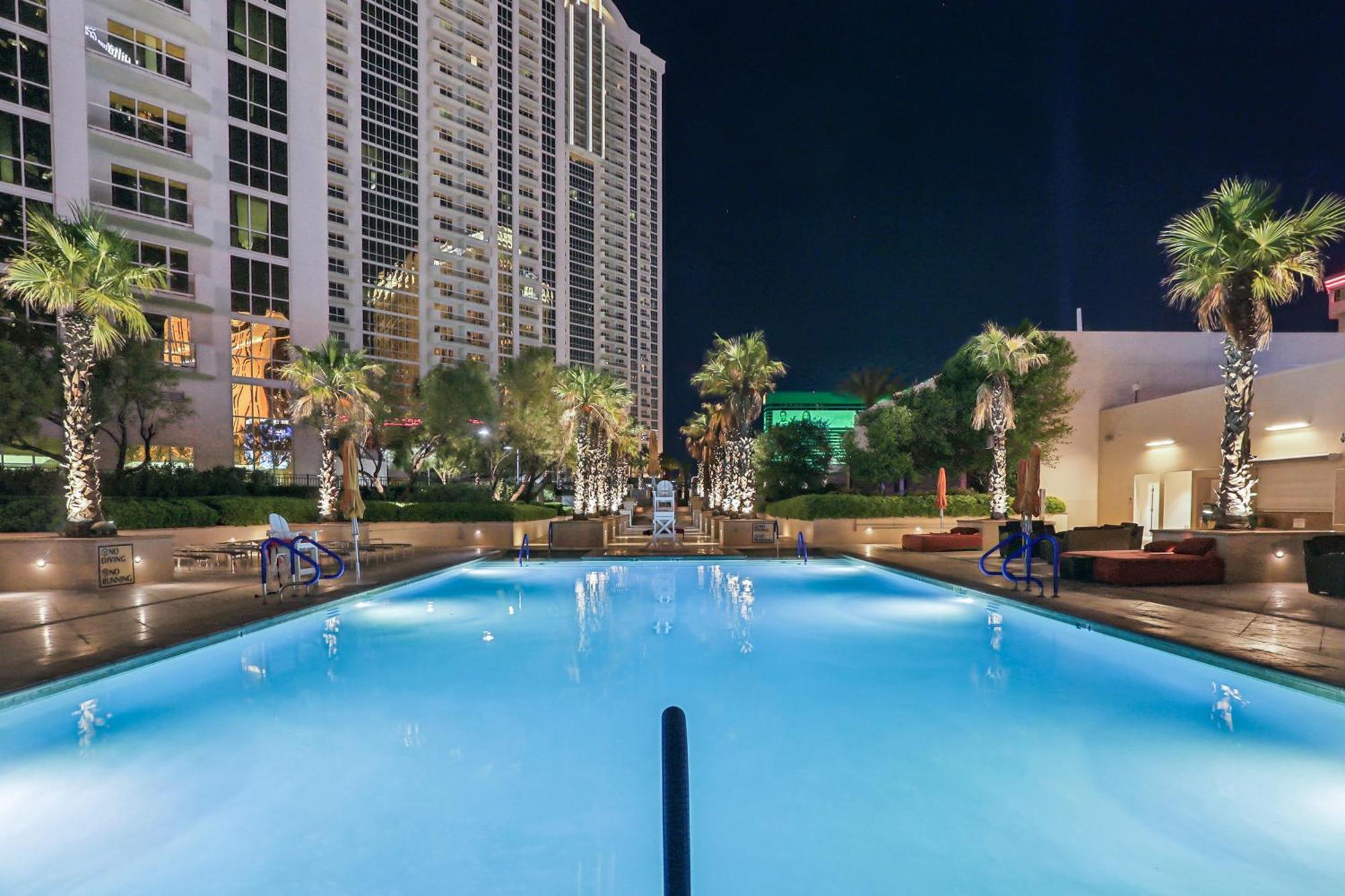 Mgm Signature Deluxe Balcony Strip View Suite ラスベガス エクステリア 写真