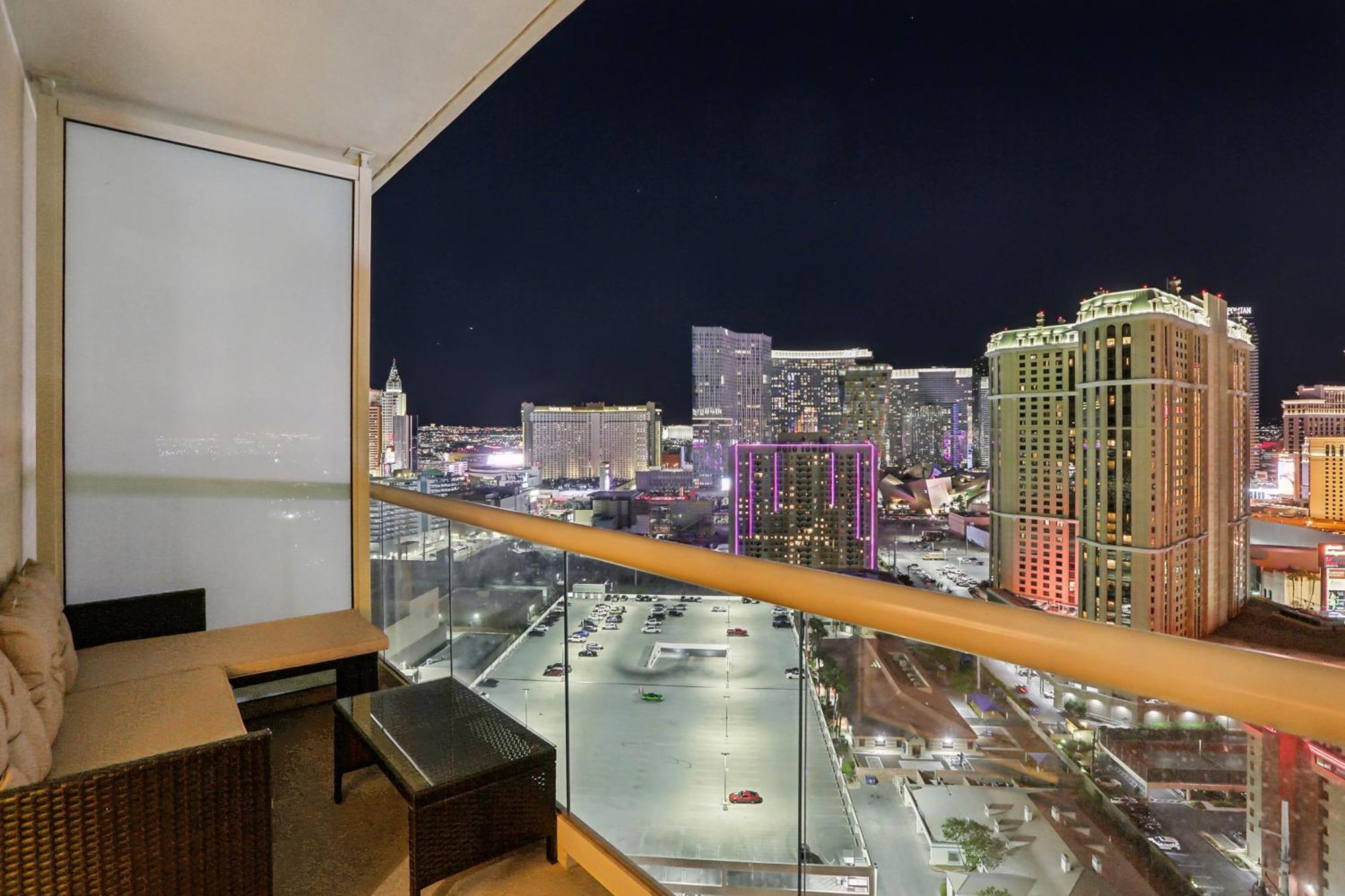 Mgm Signature Deluxe Balcony Strip View Suite ラスベガス エクステリア 写真