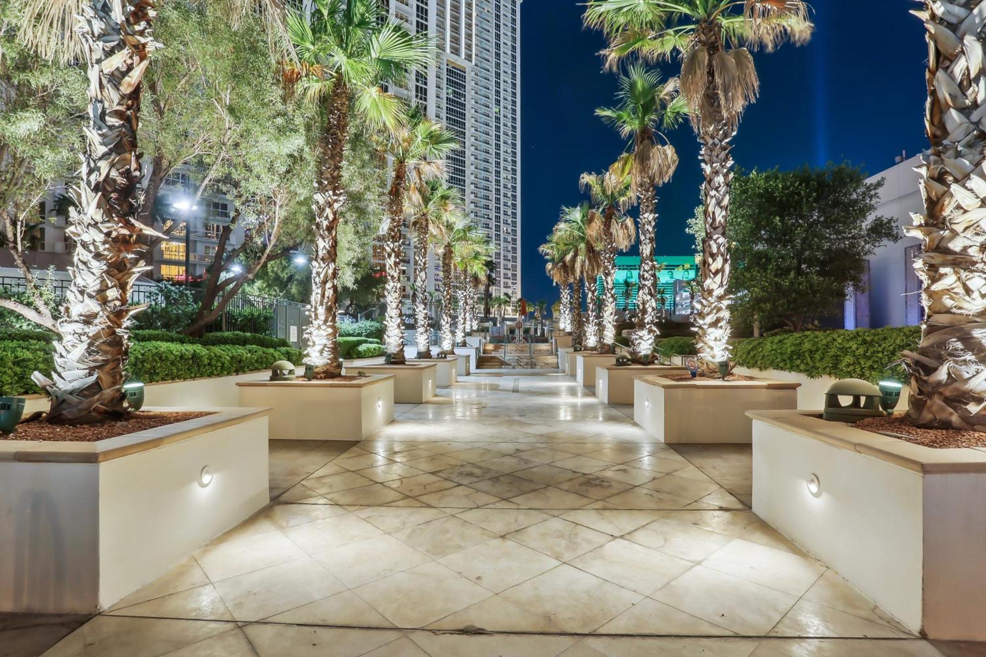 Mgm Signature Deluxe Balcony Strip View Suite ラスベガス エクステリア 写真