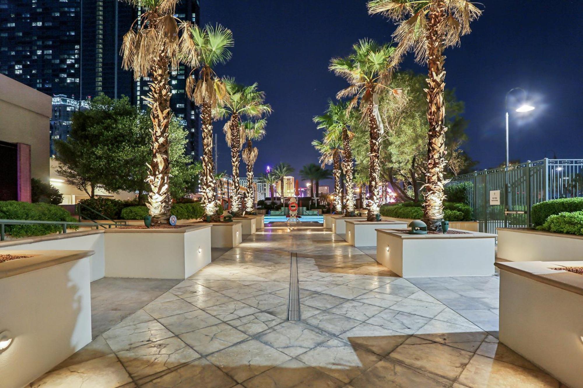 Mgm Signature Deluxe Balcony Strip View Suite ラスベガス エクステリア 写真