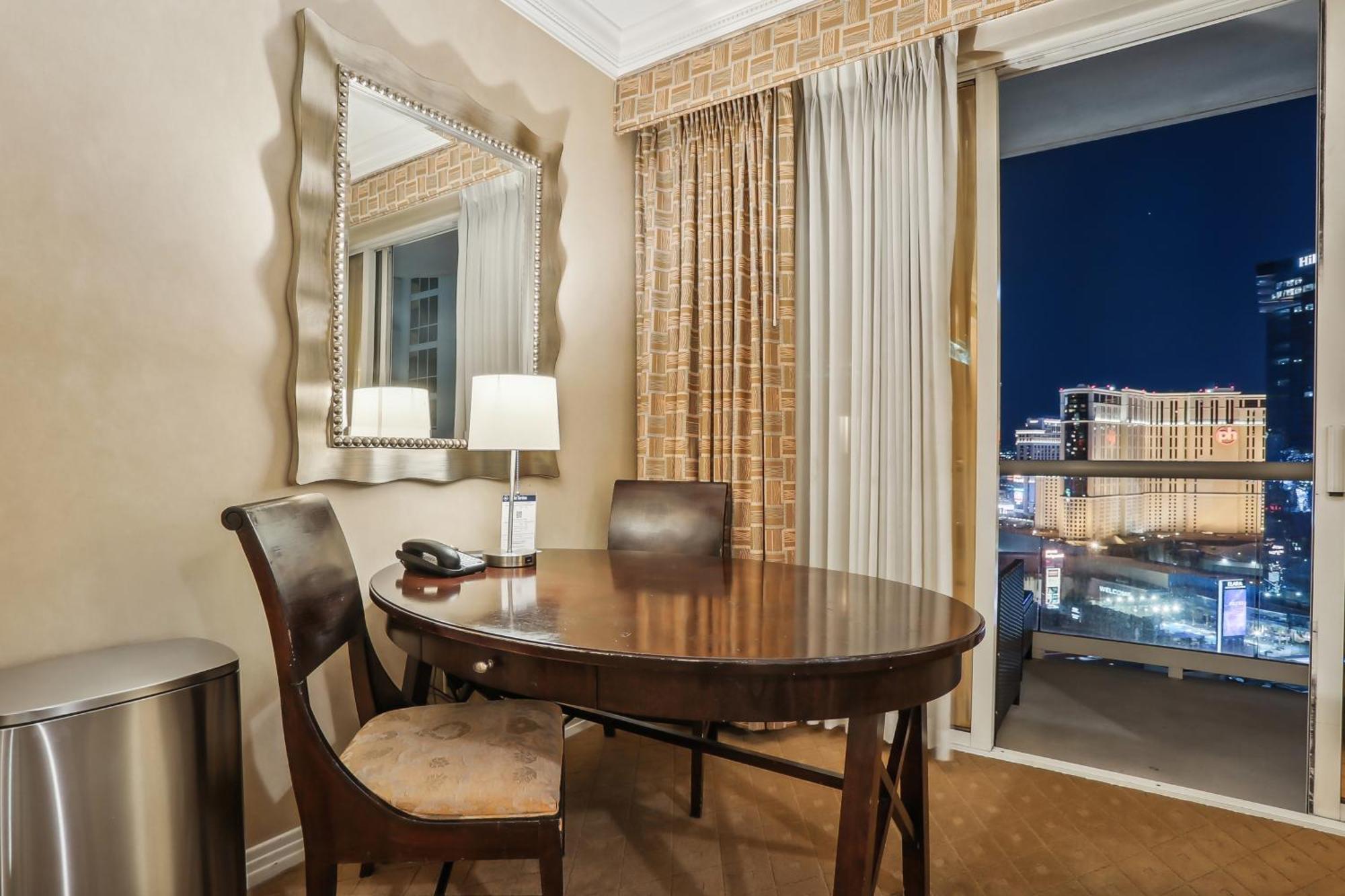 Mgm Signature Deluxe Balcony Strip View Suite ラスベガス エクステリア 写真