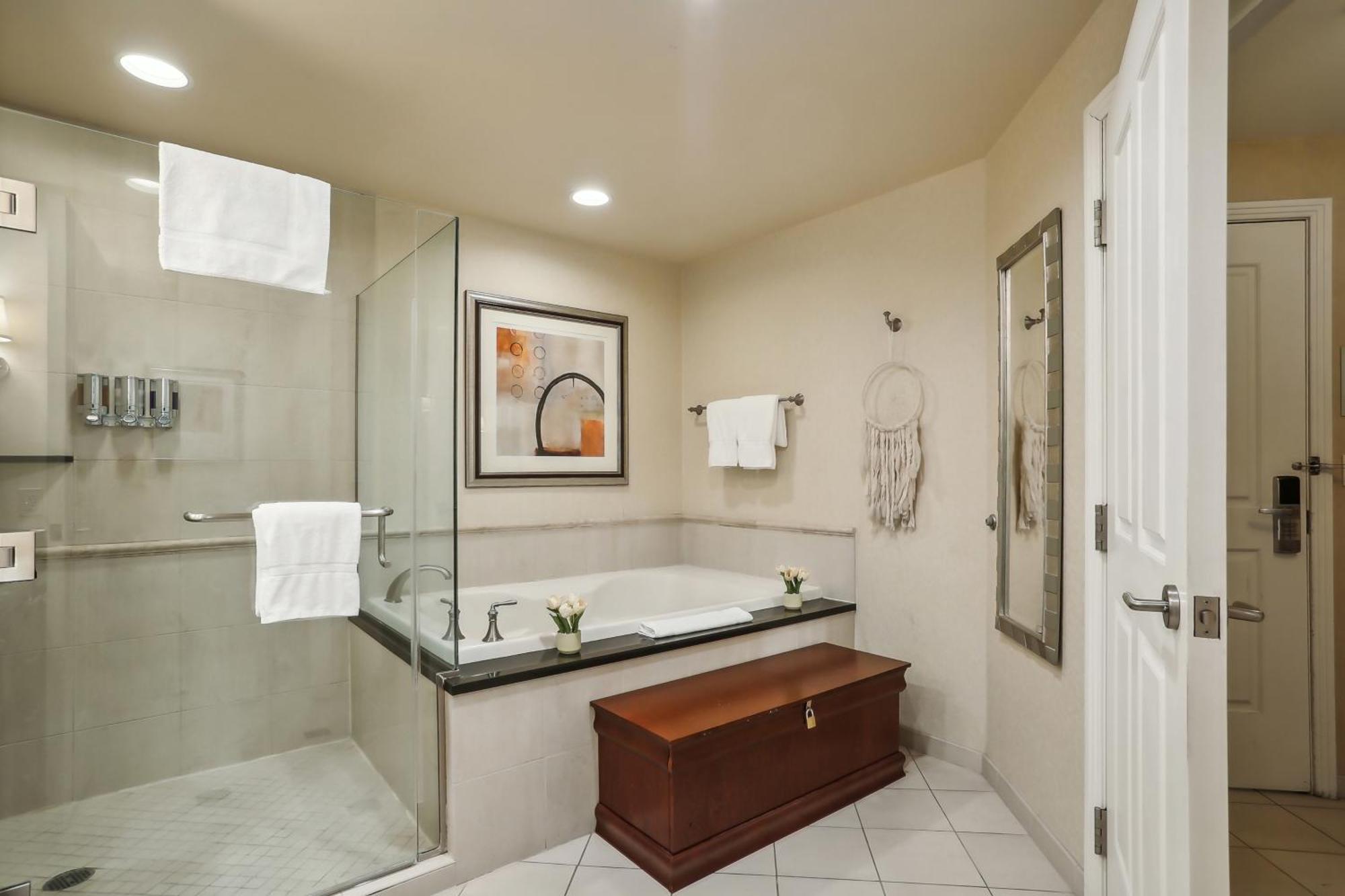 Mgm Signature Deluxe Balcony Strip View Suite ラスベガス エクステリア 写真